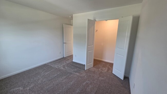 Building Photo - 15918 Parkside crossing Dr
