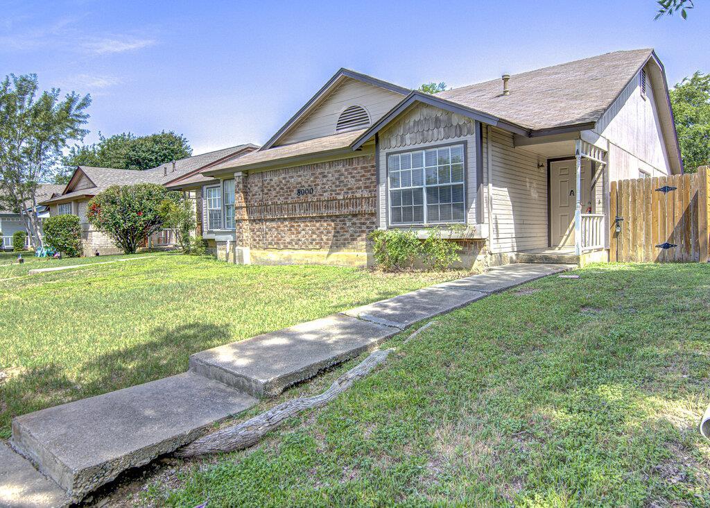 Foto principal - 8000 West Gate Blvd
