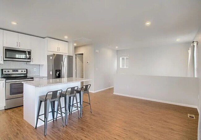 Foto del edificio - 17807 E 54th Ave