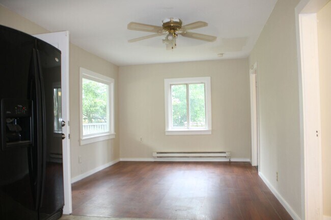 Photo - 2/3rd acre lot! 1 bdrm 1 bath. Store your ... House