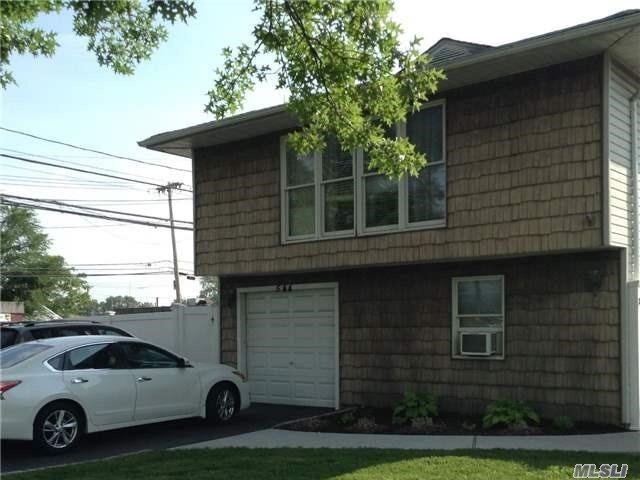 Primary Photo - 544 Oakland Ave