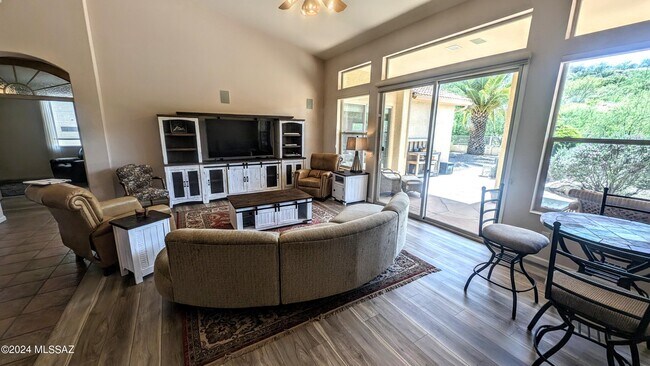 Foto del edificio - 38162 S Desert Bluff Dr