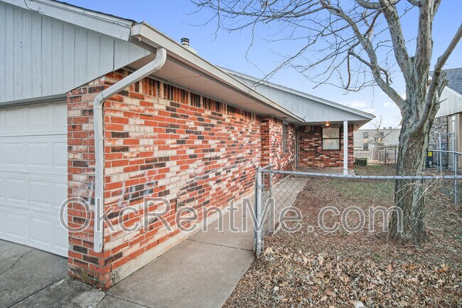 Foto del edificio - 502 Peppertree Ln