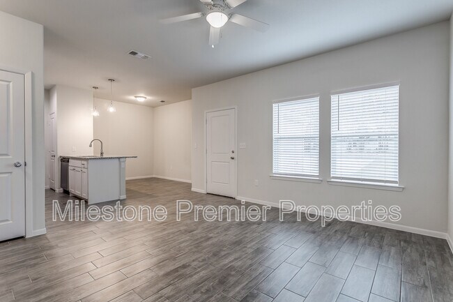 Foto del edificio - 2407 N Hickory St