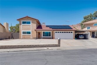 Building Photo - 130 Forest Ln
