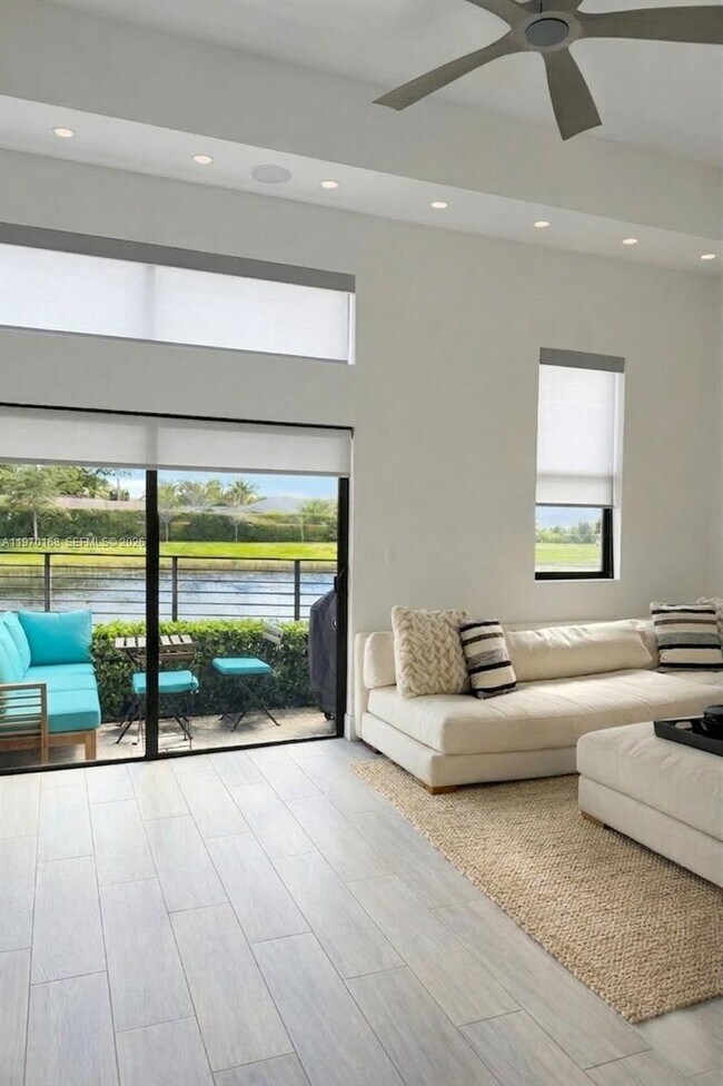 Foto del edificio - 4384 NW 8th Ct