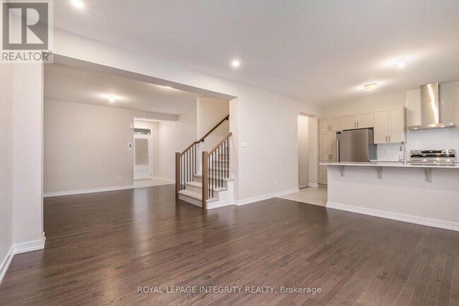 Building Photo - 623 Alopex Row