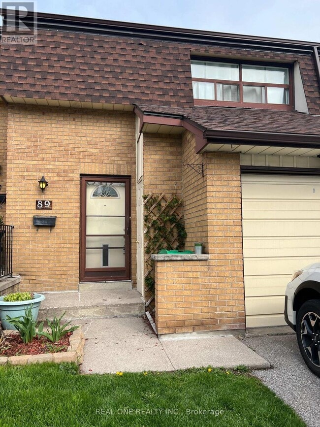 Building Photo - 41-41 Mississauga Vly Blvd