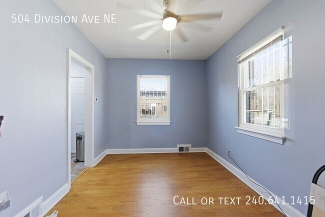 Foto del edificio - 504 Division Ave NE