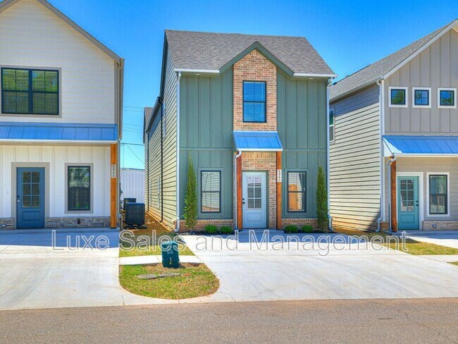 Foto del edificio - 616 W 2nd St