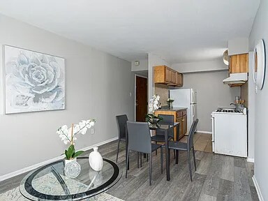 Foto del edificio - 630 W Fisher Ave