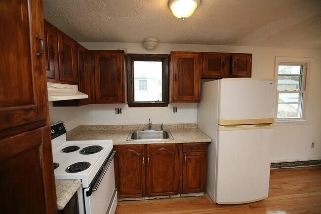 Kitchen view before upgrades - 75 Lake St