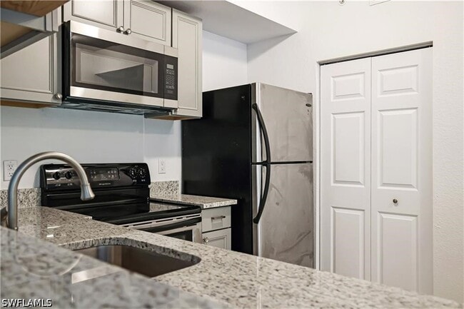 Building Photo - 6361 Aragon Way