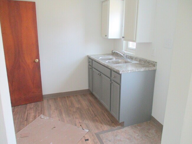 Building Photo - 791 23rd St