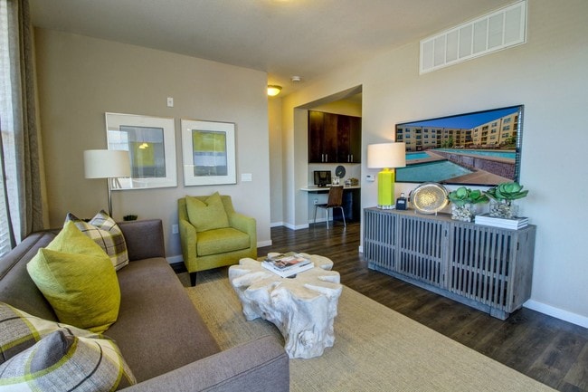Apartamentos en 2785 Speer Blvd — foto de la comunidad - 2785 Speer Blvd