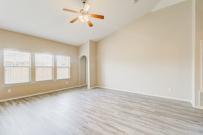Building Photo - 109 Jennie Marie Cir