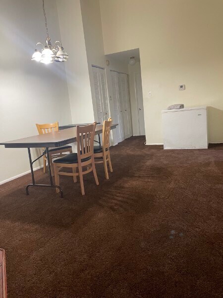 Foto del edificio - 11370 Cherry Hill Rd