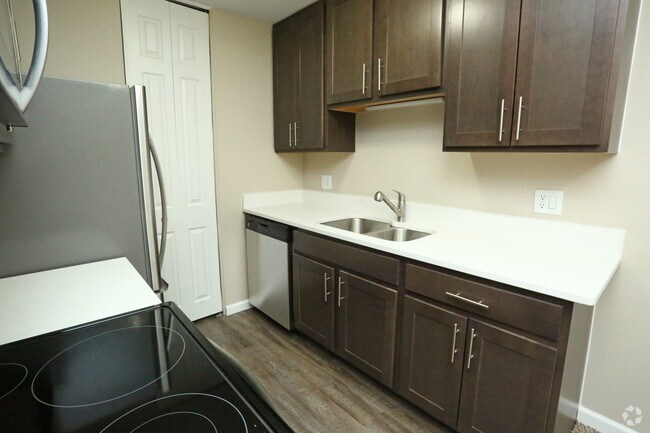 Interior Photo - Shoreview Apartments