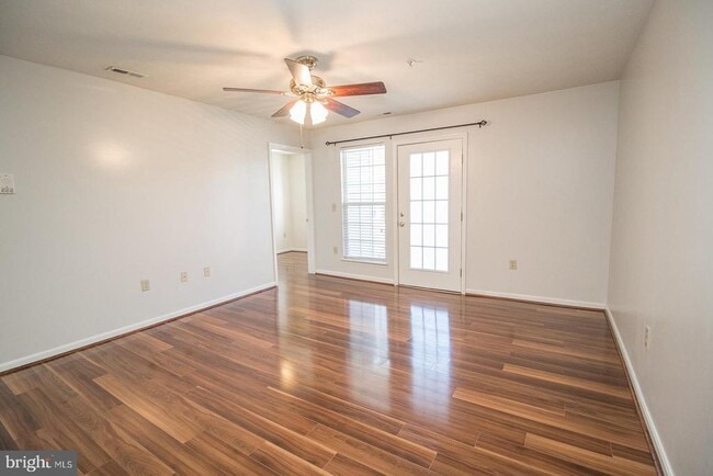 Foto del edificio - 45522 Westmeath Way