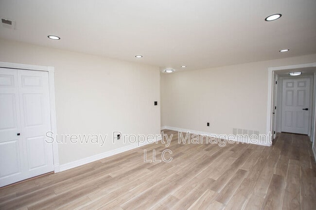 Building Photo - 816 Winding Way