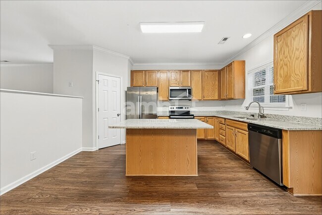 Building Photo - 145 Plott Hound Dr