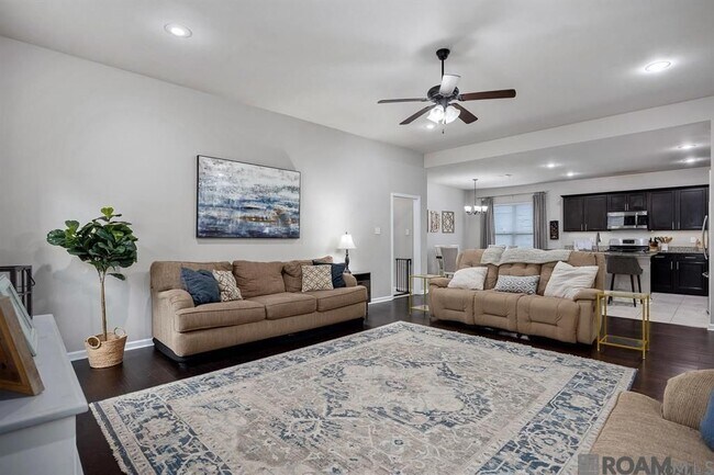 Foto del edificio - 18326 Sunset Park Dr