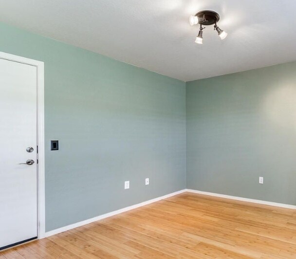 Foto del edificio - 2269 E Huntington Dr