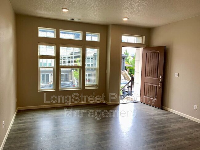 Foto del edificio - 11457 SW Mont Blanc St
