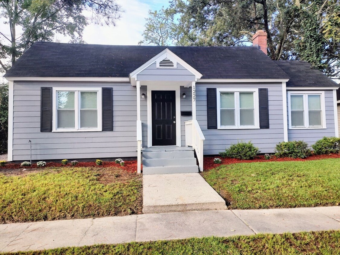 Foto principal - 1227 E 38th St