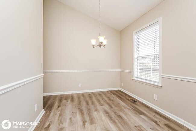 Foto del edificio - 4884 Peppertree Dr
