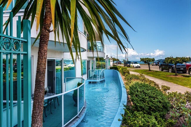 Building Photo - Harbour Vista Condominiums - 2 bedrooms