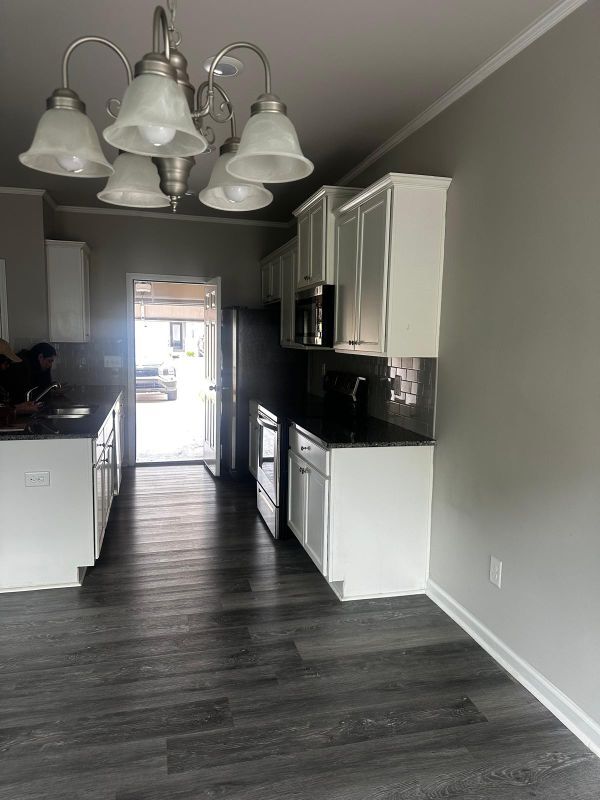 Building Photo - 3618 Acorn Dr