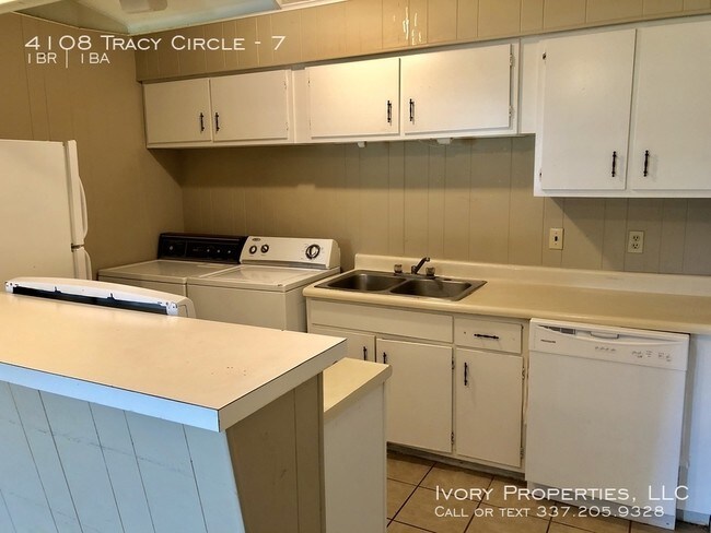 Foto del edificio - 4108 Tracy Circle Apt. 7