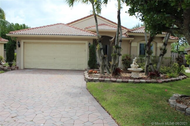 Building Photo - 4541 Little Palm Ln