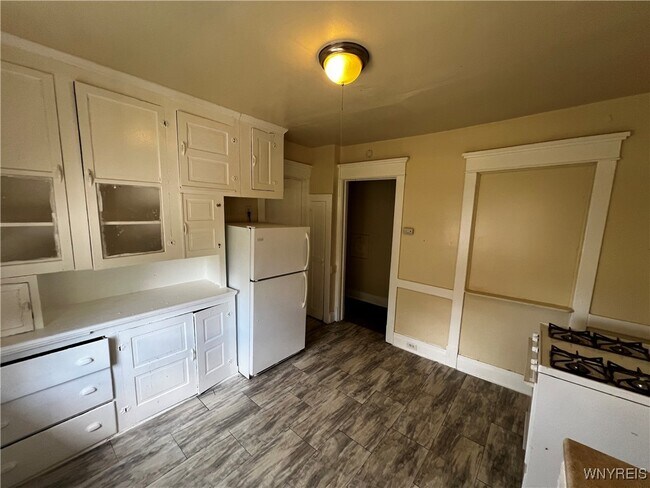 Foto del edificio - 114 Butler Ave