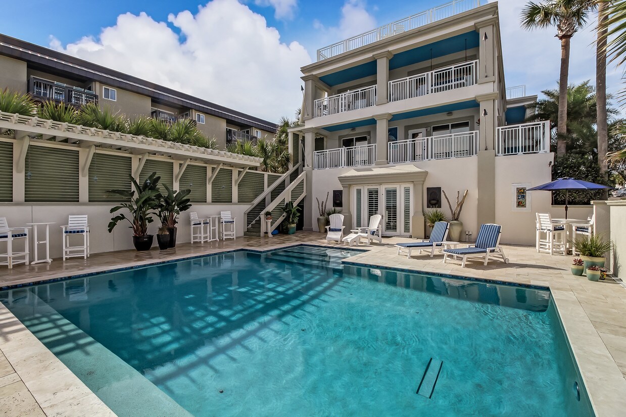 Foto principal - 3036 S Fletcher Ave
