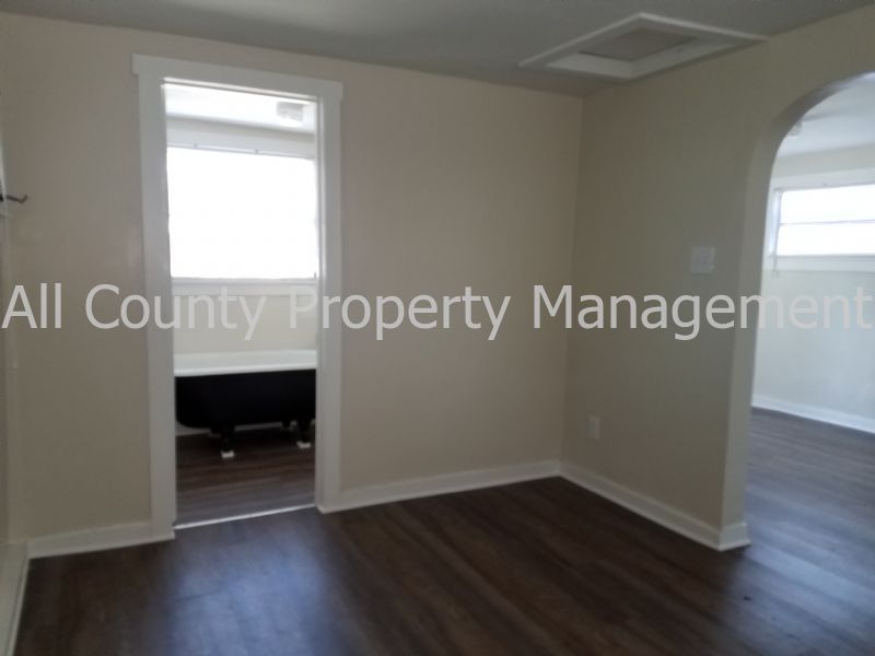 Foto del edificio - 3700 1/2 19th St N