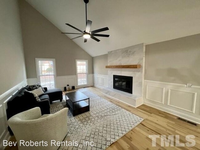 Building Photo - 3 br, 4 bath House - 1212 Country Court