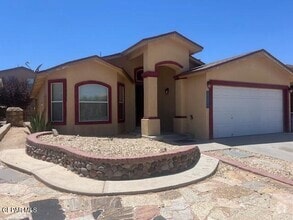 Building Photo - 3267 Maple Point Dr