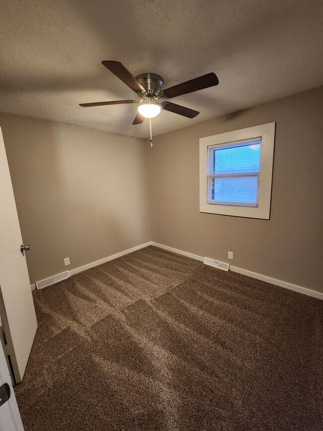 Building Photo - NEW RATE - Available Now!! Liberty Home 3 ...
