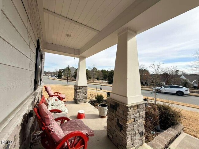 Foto del edificio - 3500 Barn Rd