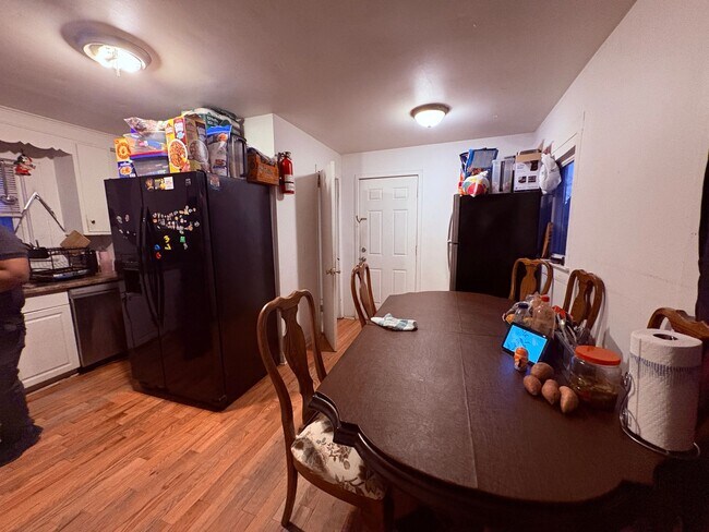 Foto del edificio - Fantastic 4 Bedroom Single Family House for Rent in Asbury Park!