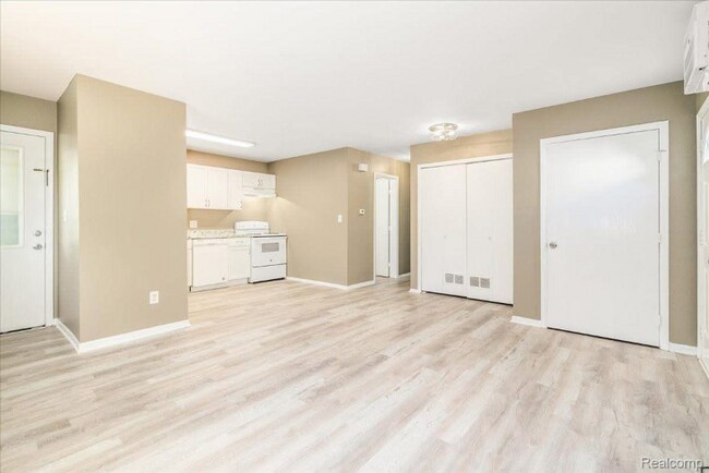 Foto del edificio - 1656 Parkwood Ave