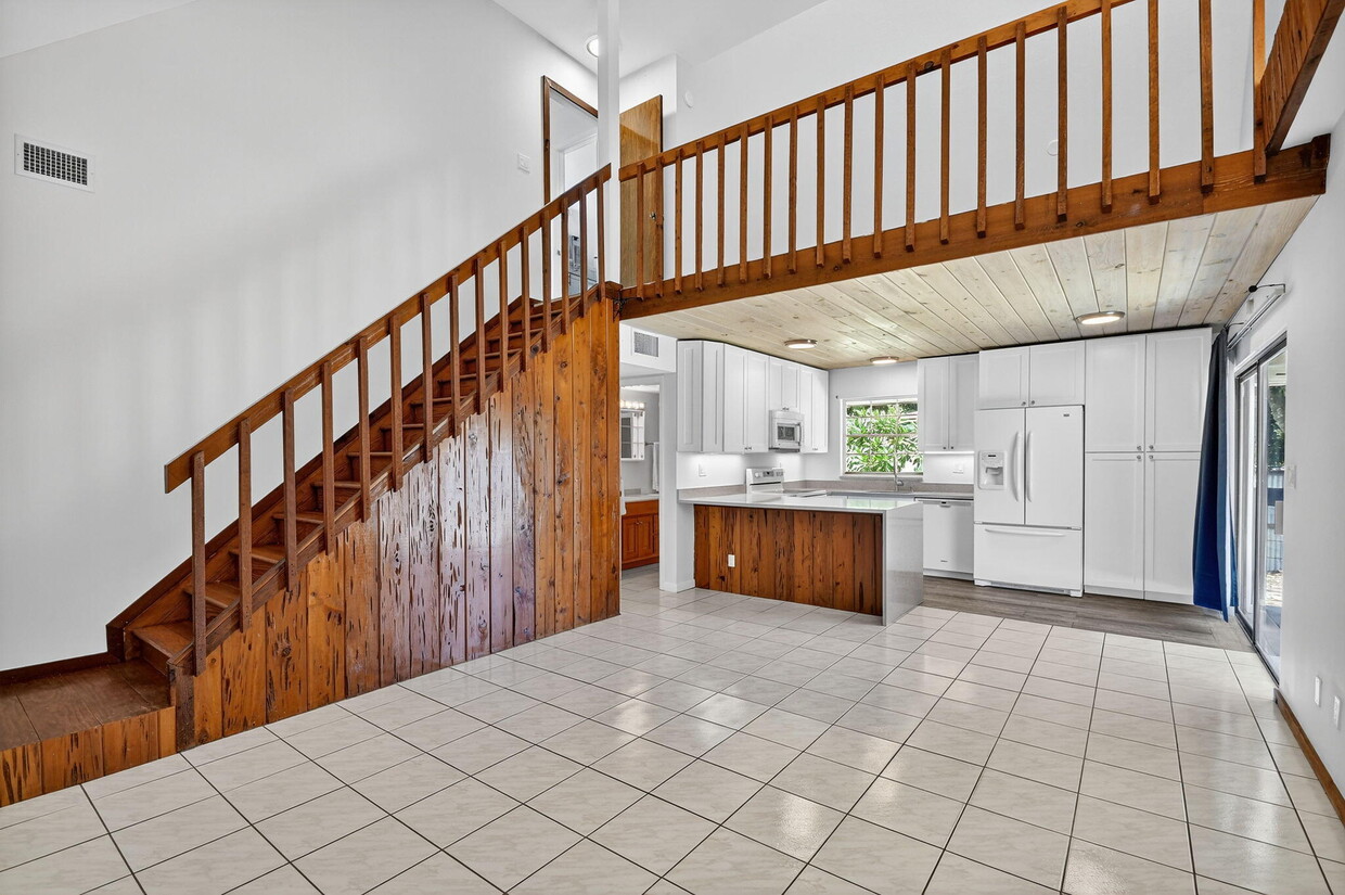 Primary Photo - 3532 Coconut Rd
