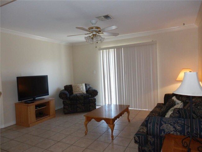 Foto del edificio - 15426 Grass Cay Ct