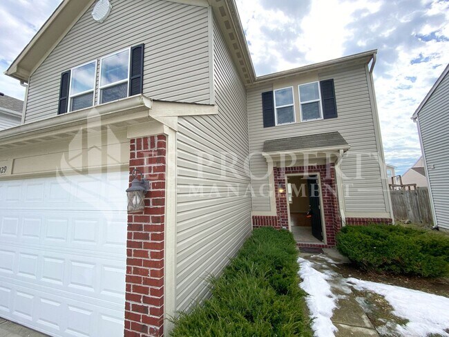 Building Photo - Wonderful 4 bedroom 2.5 bathroom Two Story...