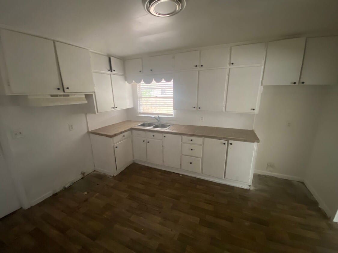 Building Photo - Birmingham