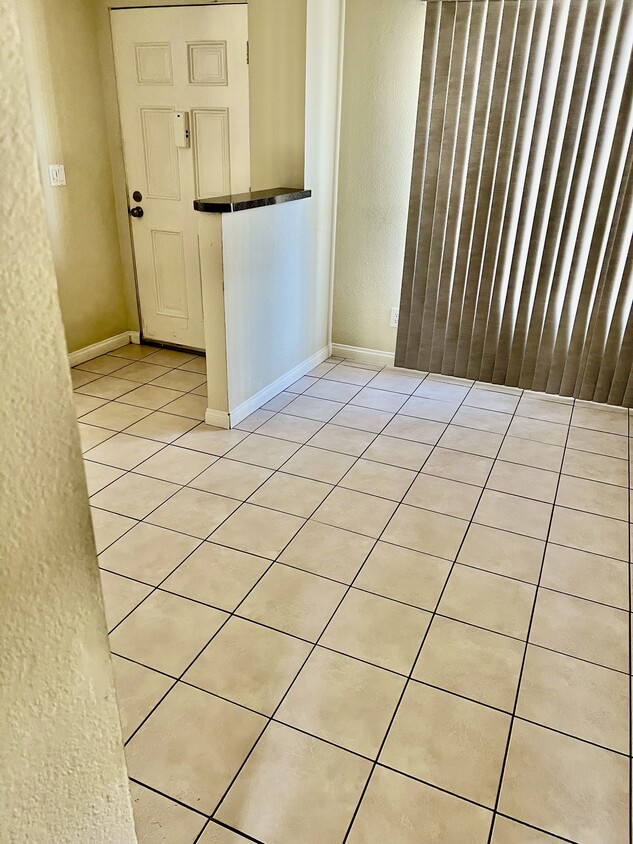 16857 San Fernando Mission Blvd Unit 21, Granada Hills, CA 91344