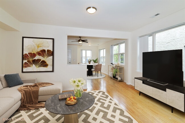 Foto del edificio - 1304 N Claremont Ave