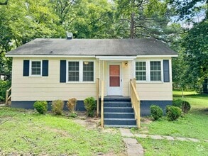 Building Photo - 408 N Lunenburg Ave